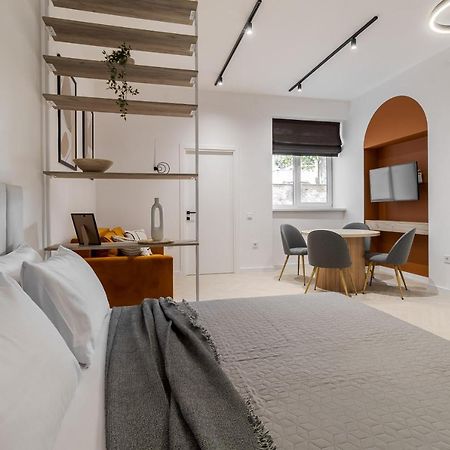Inshiapartments On Ferentsa Lista Str Lviv Buitenkant foto