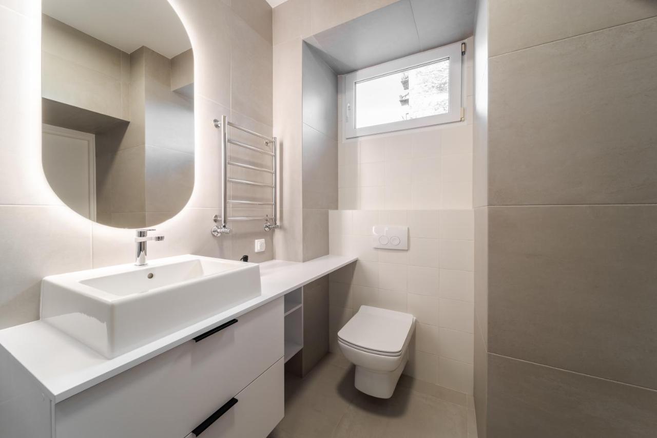 Inshiapartments On Ferentsa Lista Str Lviv Buitenkant foto