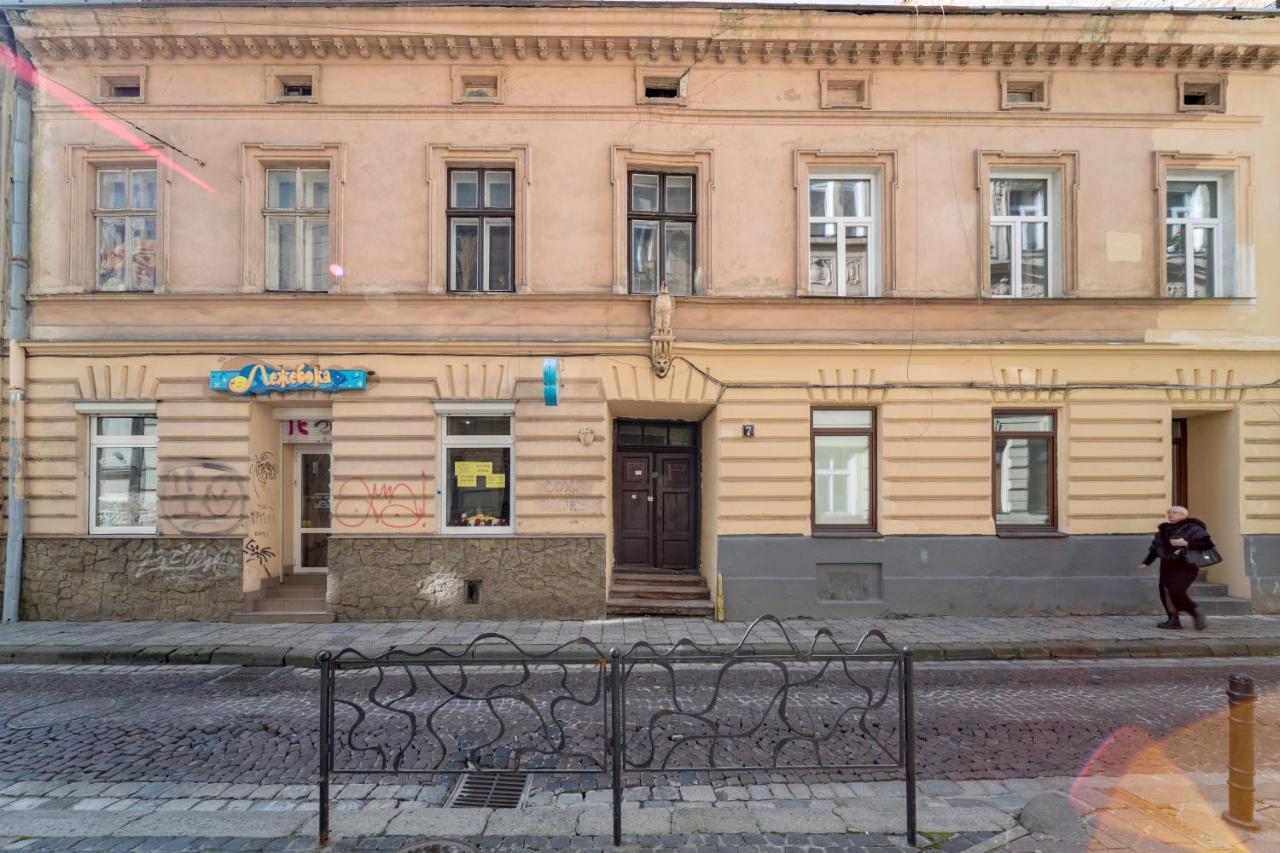 Inshiapartments On Ferentsa Lista Str Lviv Buitenkant foto